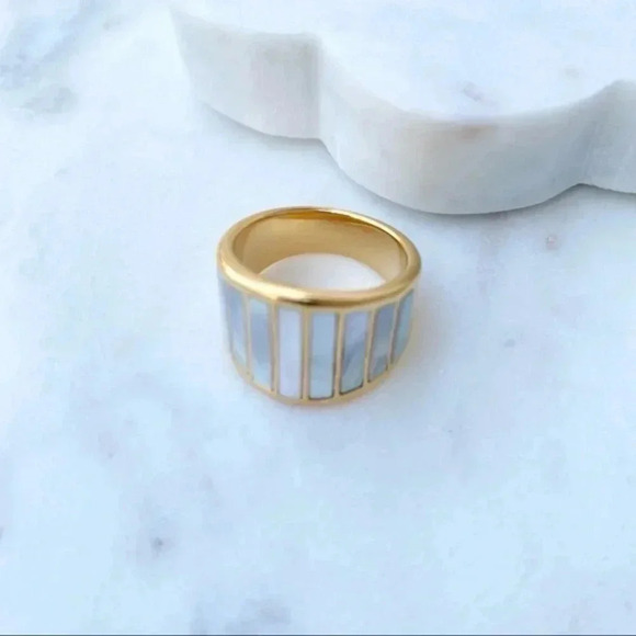 MOTHER of Shell Stripped Ring - Picture 4 of 5